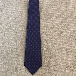 Skinny neck tie